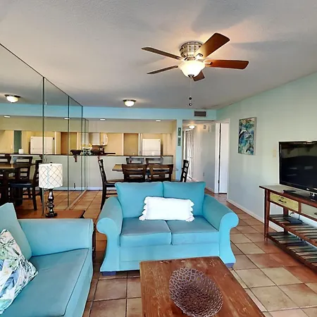 Edgewater Villa 1402